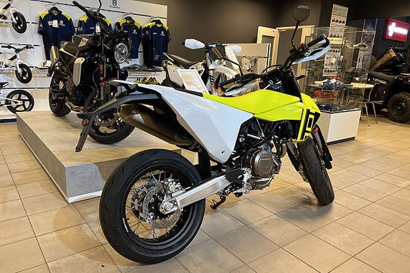Husqvarna 701 Supermotard *Räntefritt* 2 of 10