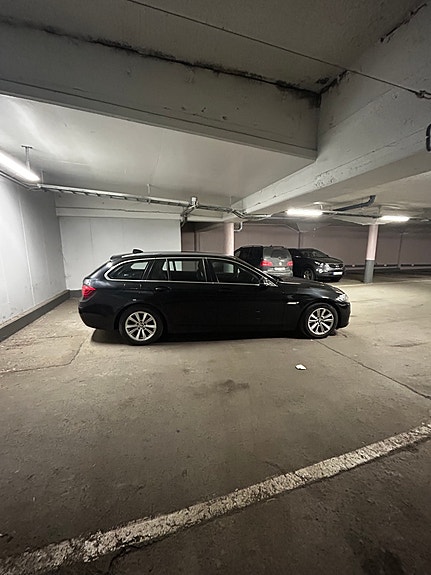 BMW 520d 19 of 25