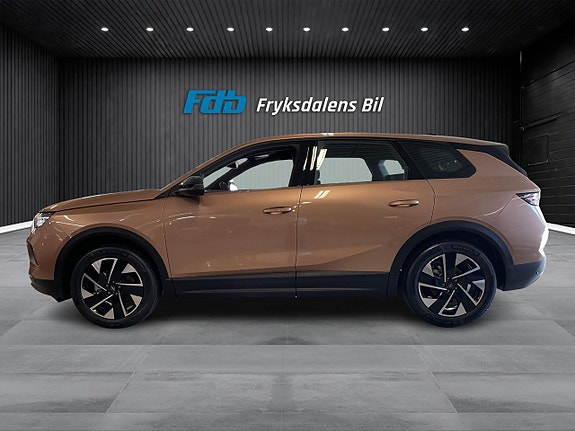 Opel Grandland 2 of 5