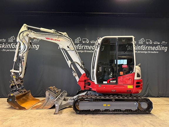 Takeuchi TB260 - LÅGA TIMMAR / KAMERA / CENTRALSMÖRJNING