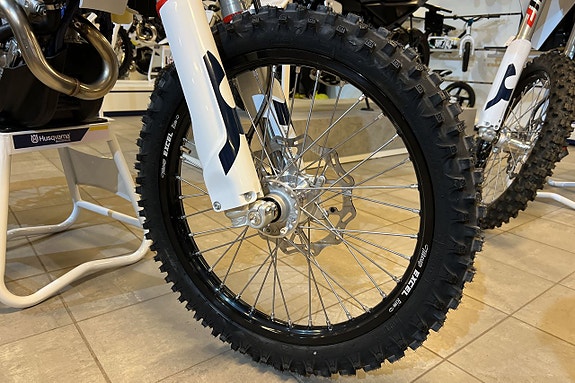 Husqvarna FE 250 2026 *0% Ränta* 15.000:- Rabatt 6 of 8
