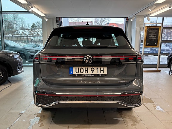 Volkswagen Tiguan 6 of 19