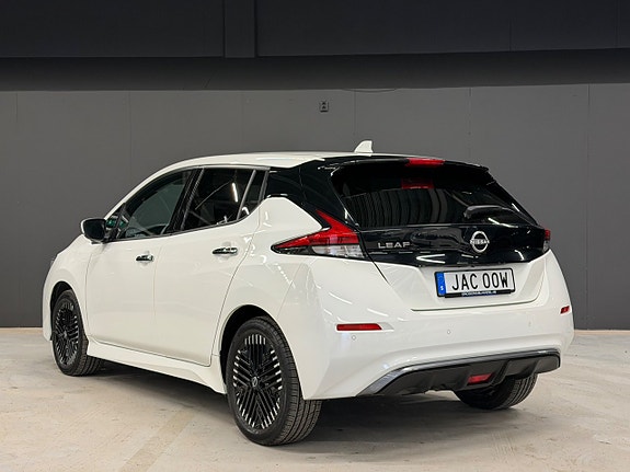 Nissan Leaf 9 of 14