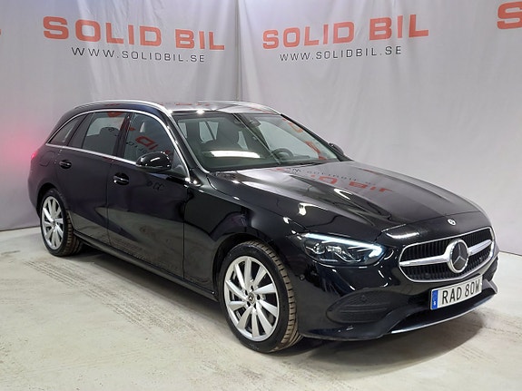 Mercedes-Benz C300 4 of 5