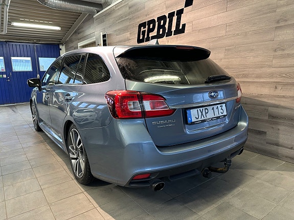 Subaru Levorg 2 of 5