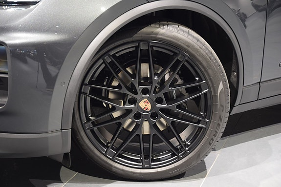 Porsche Macan 4 17 of 17