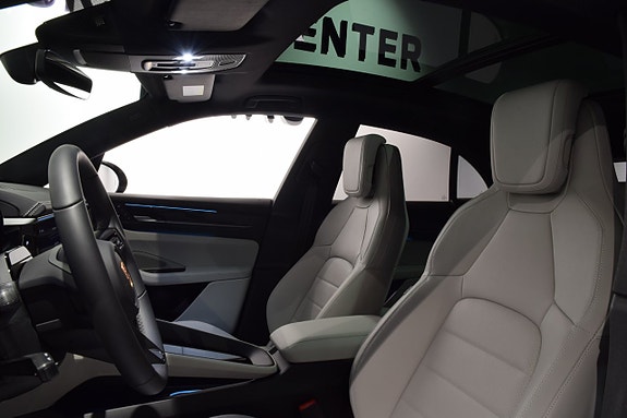 Porsche Macan 4 6 of 17