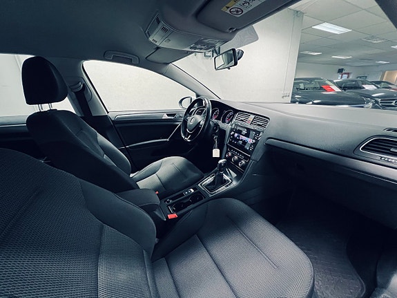Volkswagen Golf I 11 of 26