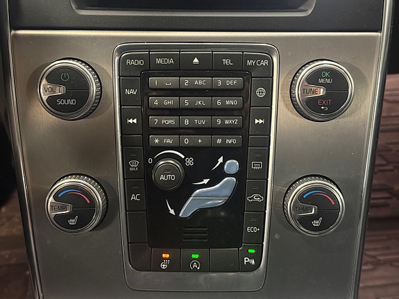 Volvo V60 25 of 30
