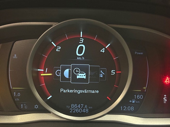 Volvo V60 19 of 30