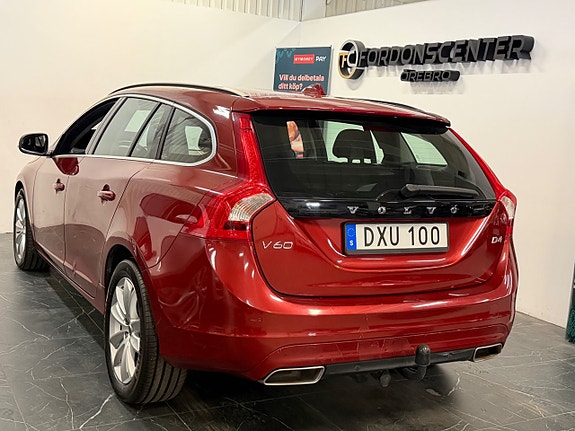 Volvo V60 4 of 30