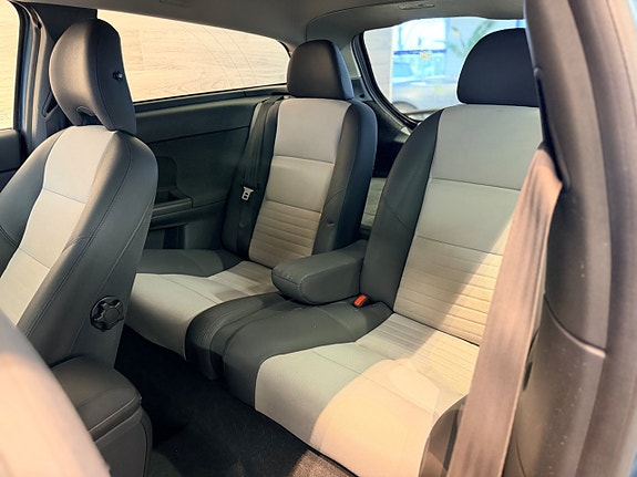 Volvo C30 8 of 17
