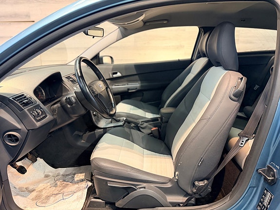 Volvo C30 7 of 17