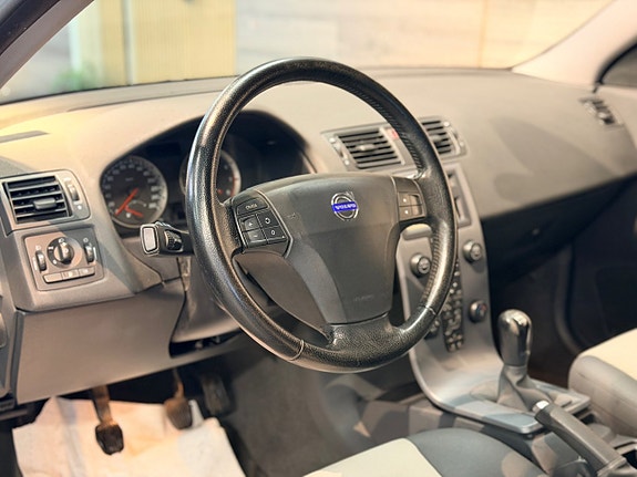 Volvo C30 6 of 17