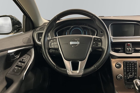Volvo V40 Cross Country 9 of 10