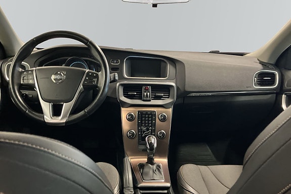 Volvo V40 Cross Country 8 of 10