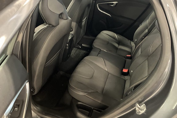 Volvo V40 Cross Country 7 of 10
