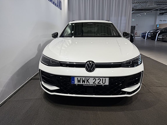 Volkswagen Passat 4 of 5