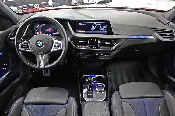 BMW 118i 9 of 18