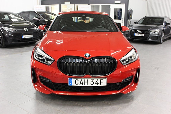 BMW 118i 7 of 18