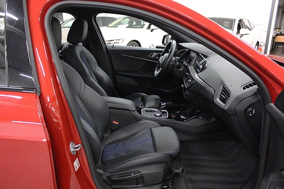BMW 118i 6 of 18