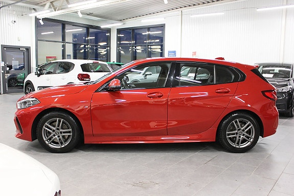 BMW 118i 5 of 5