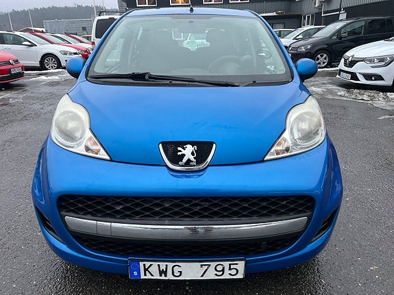 Peugeot 107 2 of 5