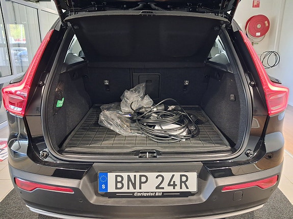 Volvo XC40 6 of 6