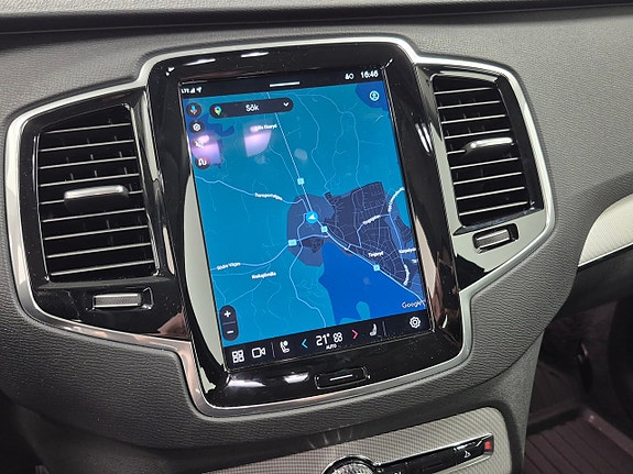 Volvo XC90 7 of 15