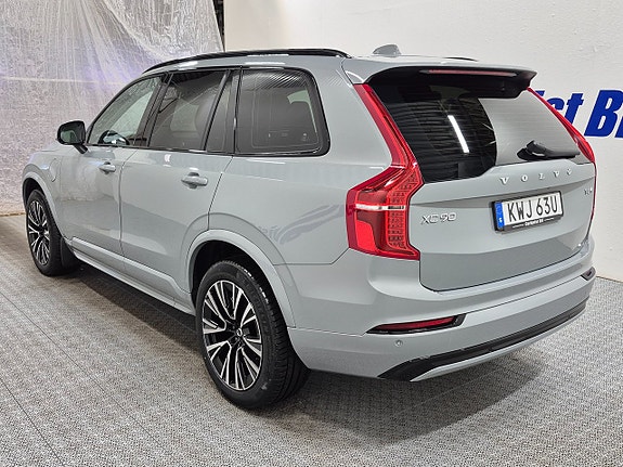 Volvo XC90 5 of 15