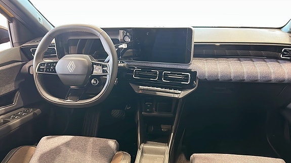 Renault 5 4 of 12