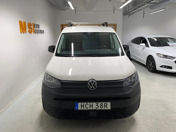Volkswagen Caddy Maxi 2 of 5