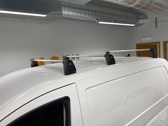 Volkswagen Caddy Maxi 10 of 13