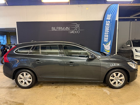 Volvo V60 3 of 10