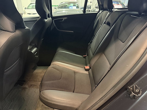 Volvo V60 6 of 10