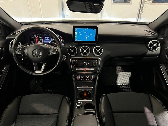 Mercedes-Benz A180 14 of 24
