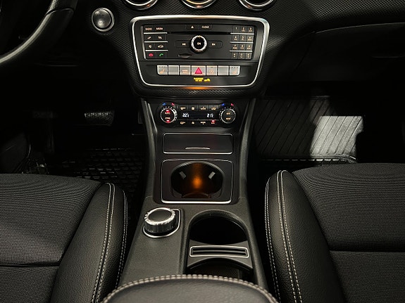 Mercedes-Benz A180 16 of 24