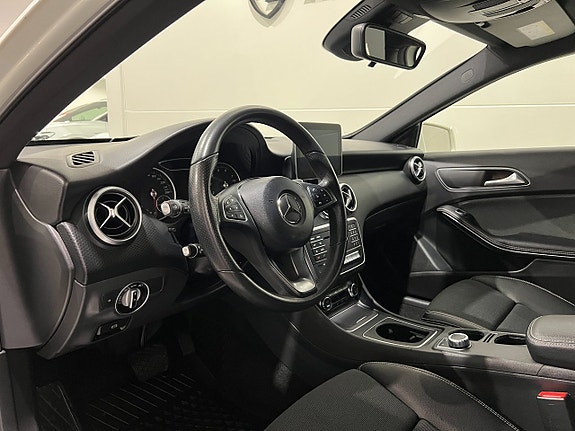 Mercedes-Benz A180 6 of 24