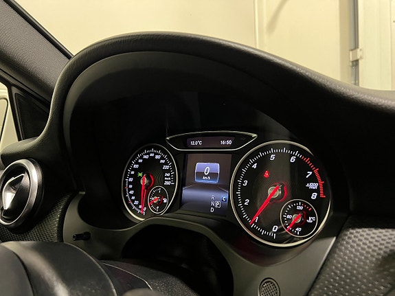 Mercedes-Benz A180 17 of 24