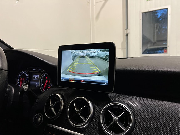 Mercedes-Benz A180 19 of 24