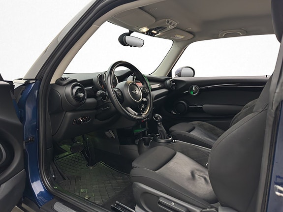 MINI Cooper S 8 of 22