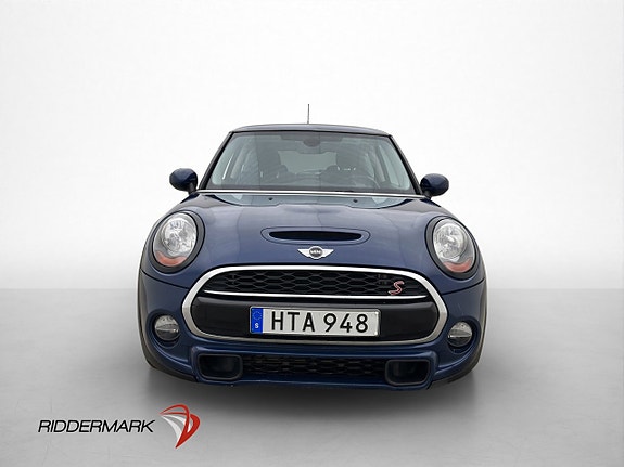 MINI Cooper S 2 of 5