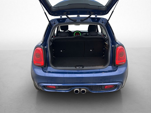 MINI Cooper S 18 of 22