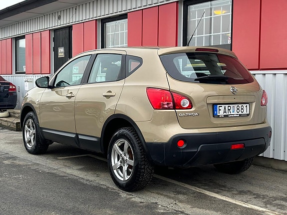 Nissan Qashqai 4 of 5
