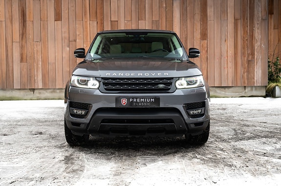 Land Rover Range Rover Sport 3 of 5