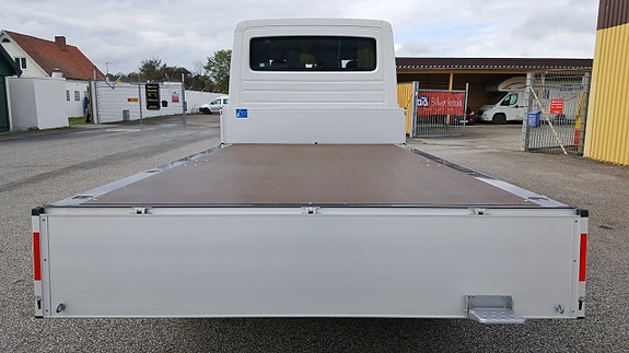 Volkswagen Crafter 20 of 24
