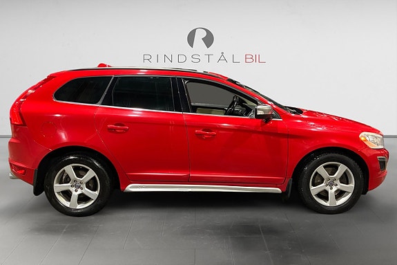 Volvo XC60 8 of 17