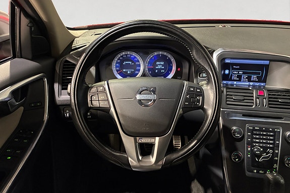 Volvo XC60 13 of 17