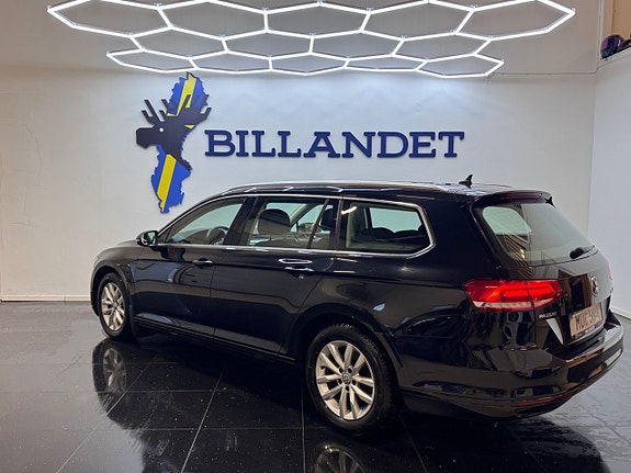 Volkswagen Passat 4 of 26
