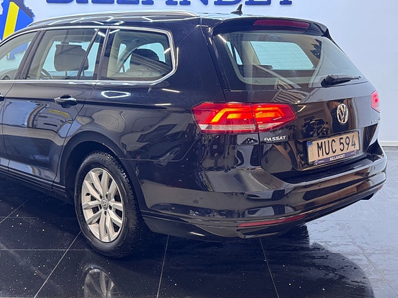 Volkswagen Passat 6 of 26